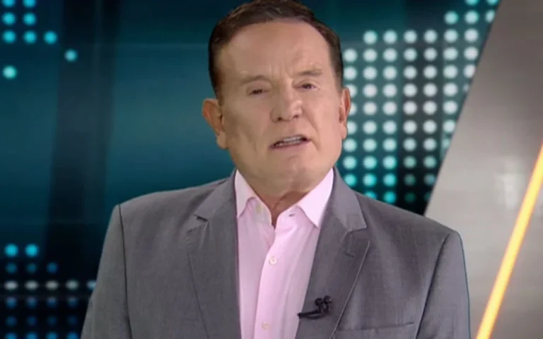 Roberto Cabrini no Domingo Espetacular (Reprodução)